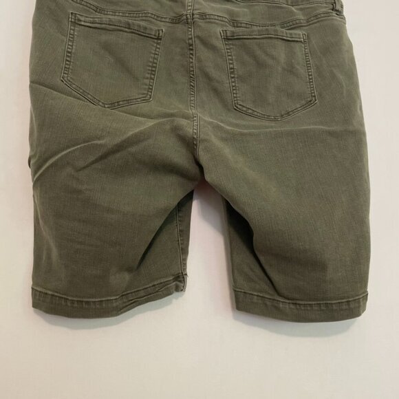 TORRID Plus Size Jegging Bermuda Shorts Olive Green 10.5" In Denim Jean Shorts - Picture 16 of 16